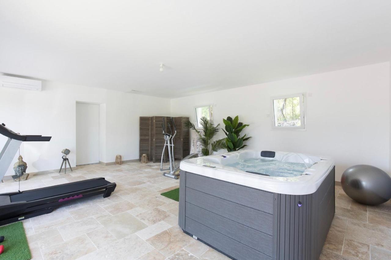 Superbe Villa Seillans La Grande Bastide Avec Piscine, Jardin, Climatisation Et Salle De Sport エクステリア 写真