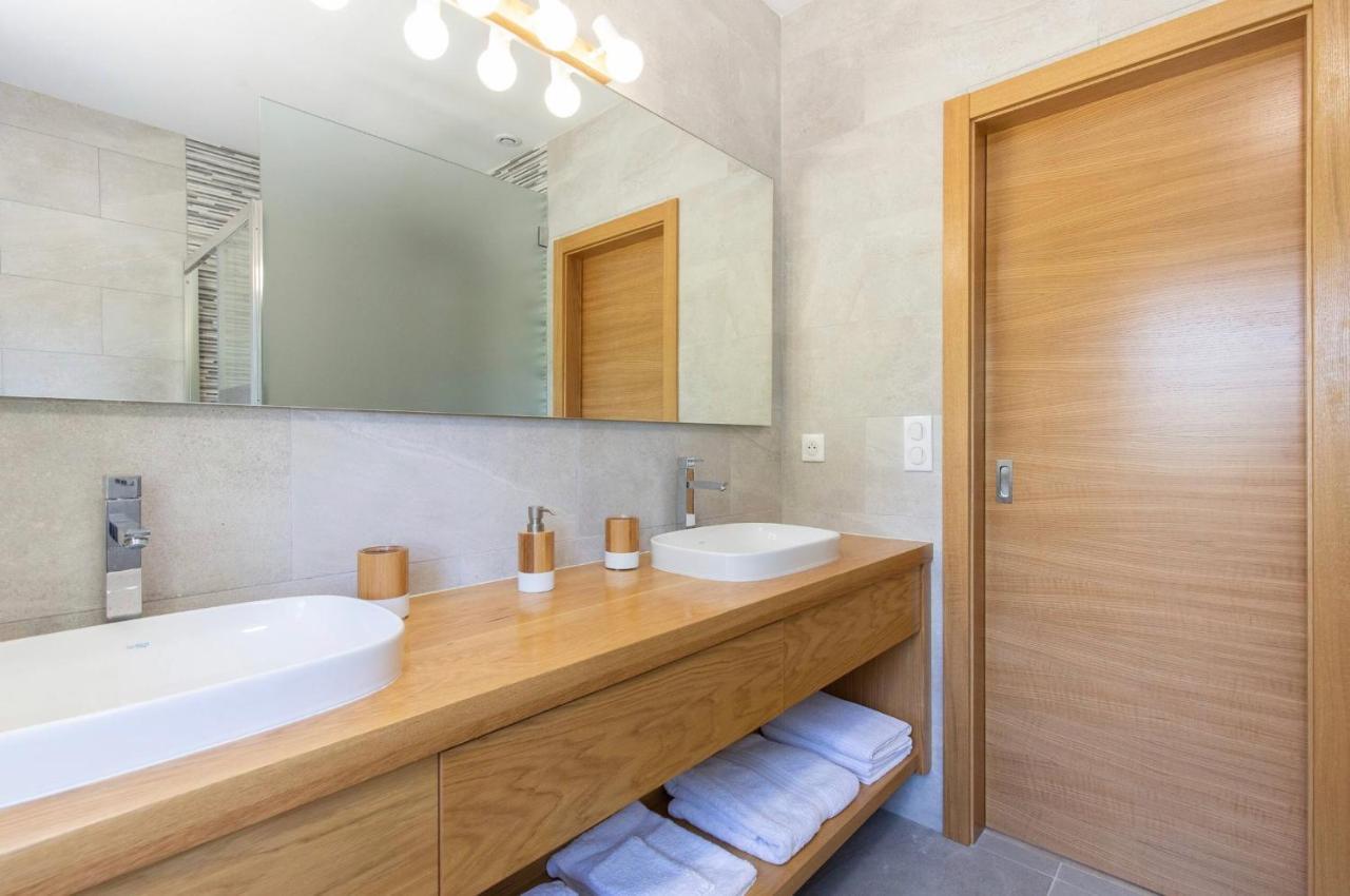 Superbe Villa Seillans La Grande Bastide Avec Piscine, Jardin, Climatisation Et Salle De Sport エクステリア 写真